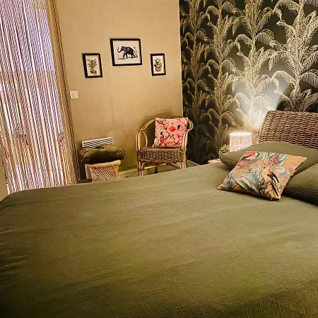 Chambre Boheme Chez Rachel Pau Exterior photo