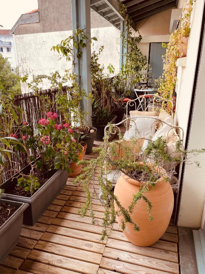 Boheme Chez Rachel Pau